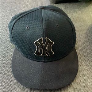 Yankees hat